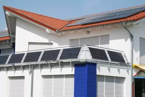 Scopri di più sull'articolo Fotovoltaico sul balcone