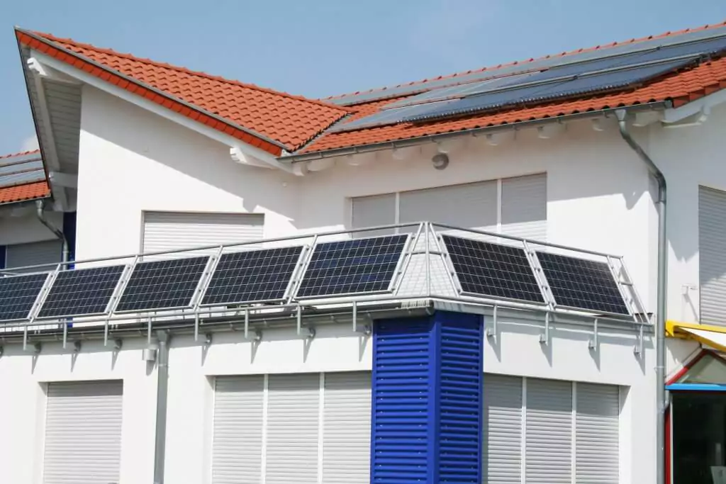 Scopri di più sull'articolo Fotovoltaico sul balcone